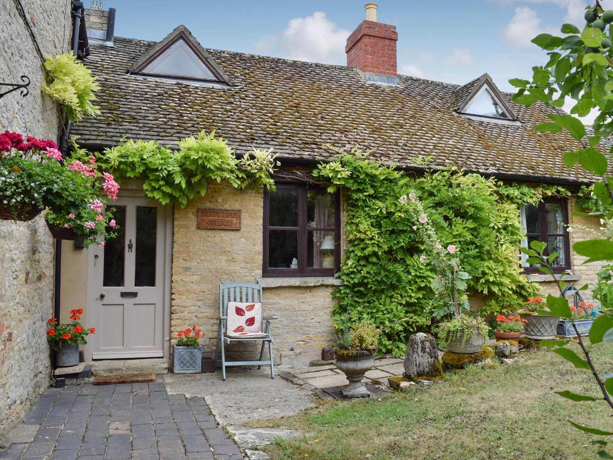 Picket Piece Cottage Chadlington Εξωτερικό φωτογραφία